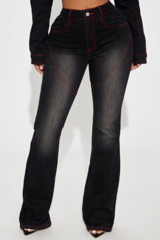 Jeans Stretch Moto de Corte Bota en Lavado Oscuro