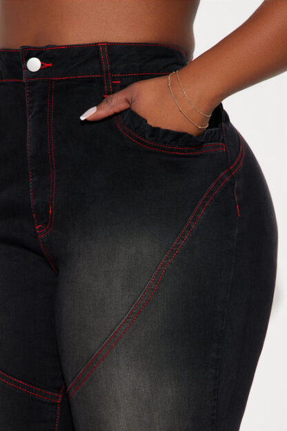Jeans Stretch Moto de Corte Bota en Lavado Oscuro - Image 6